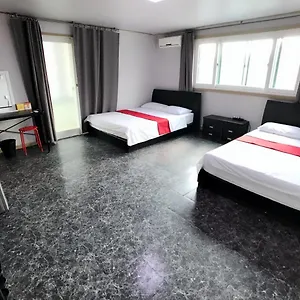 2* Maison d'hôtes 1012 House Namsan