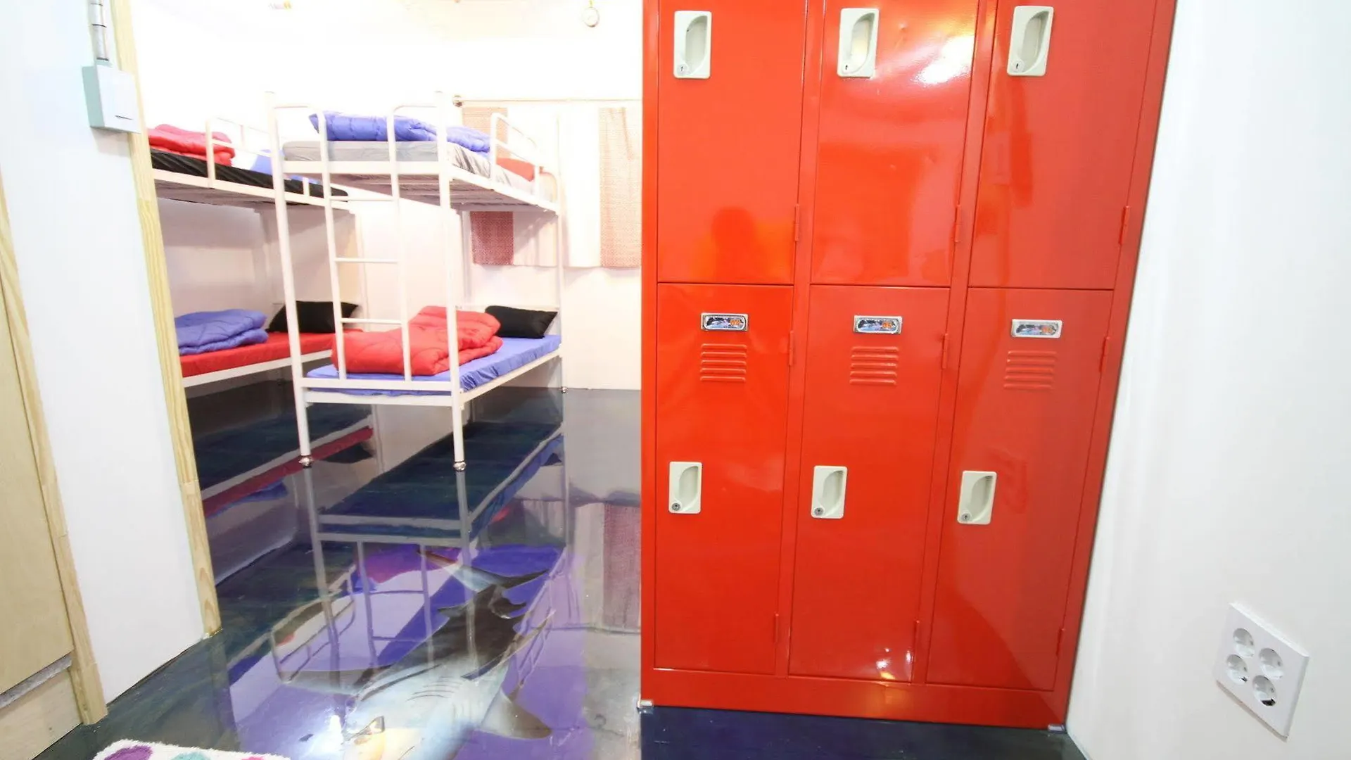 Time Travelers Party Hostel In Hongdae Soul