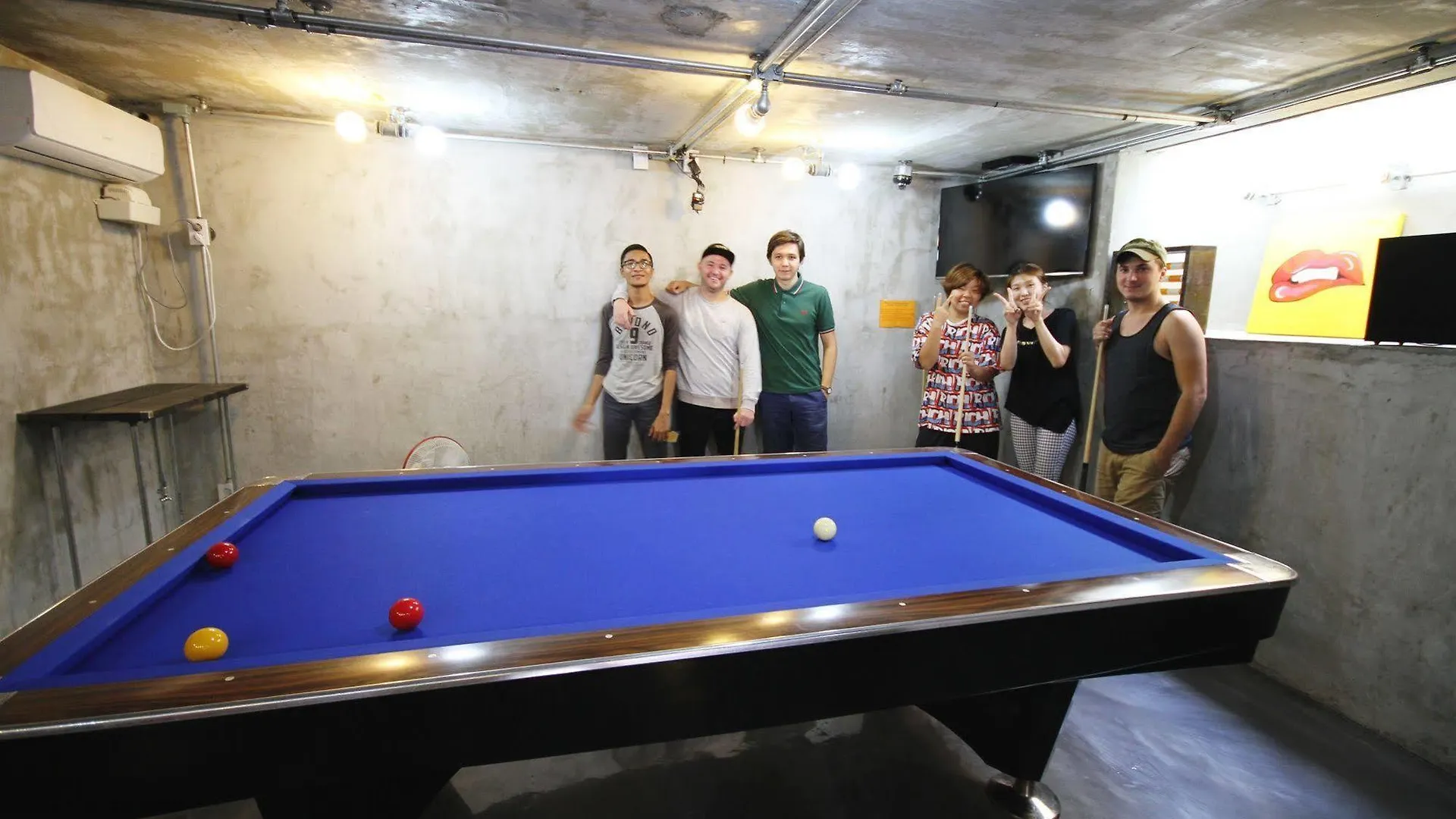 Time Travelers Party Hostel In Hongdae Soul Jižní Korea