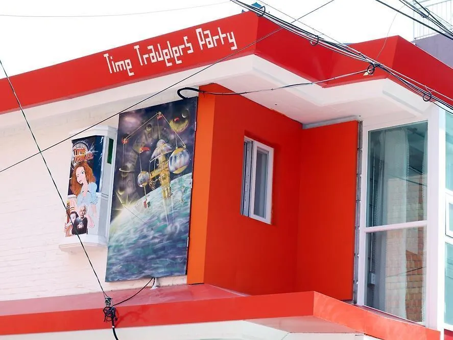 Time Travelers Party Hostel In Hongdae Seoul 0*,