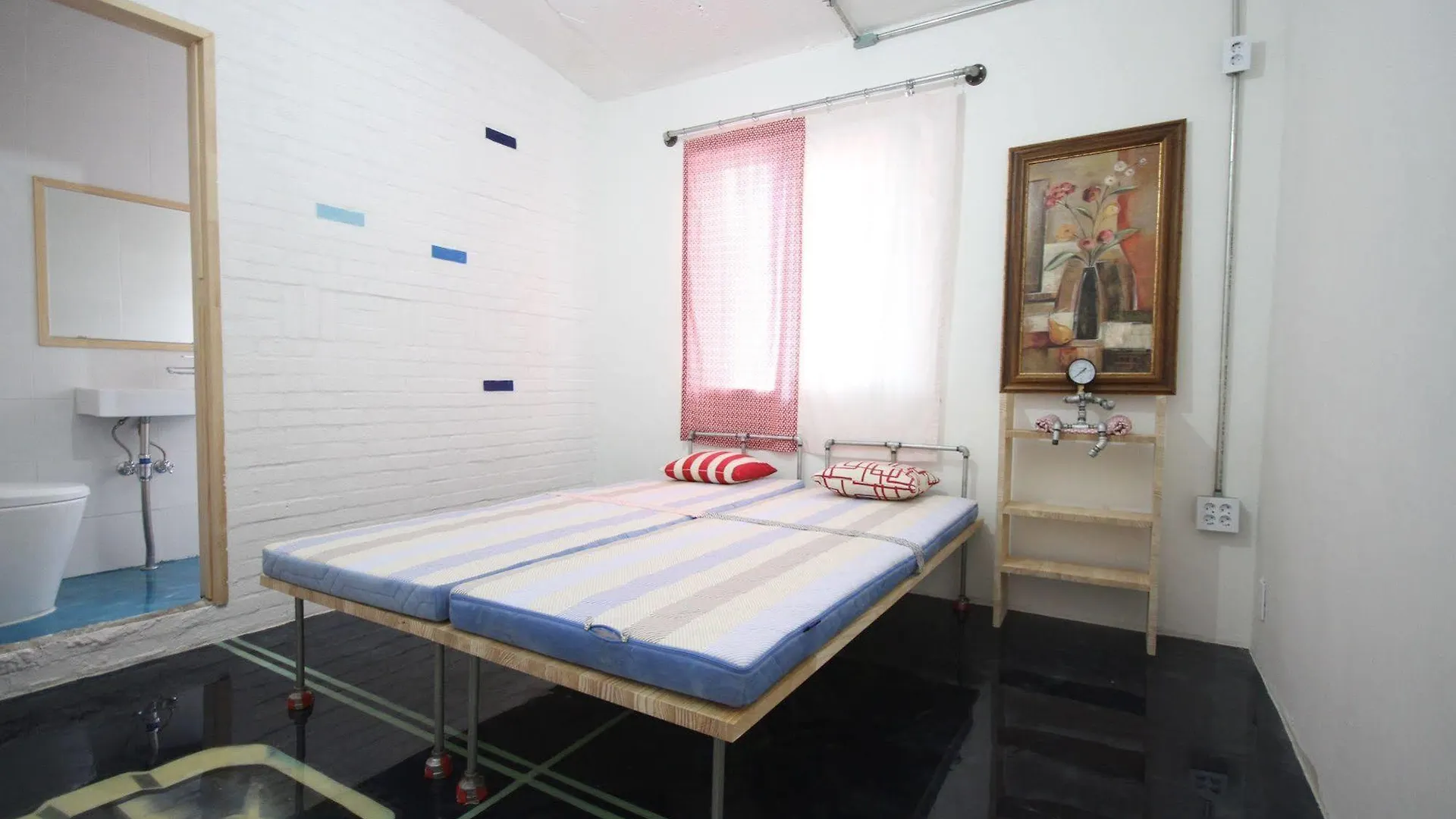 Time Travelers Party Hostel In Hongdae Seoul